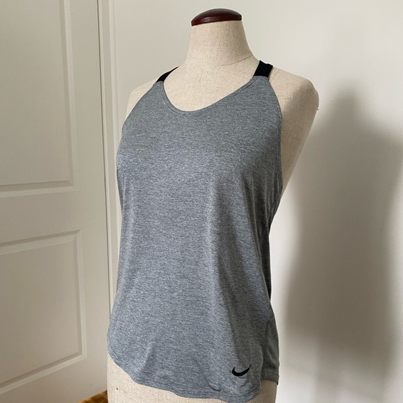Nike Dri Fit tank top logo straps - Picture 2 of 5